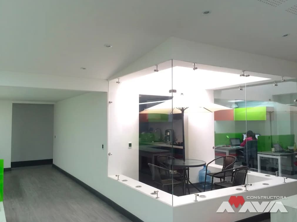 Imagen carrucel donde se muestra la fachada de la oficina